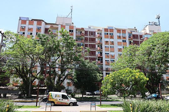 Fachada do Prédio  de apartamento à venda com 2 quartos, 68m² em Mont Serrat, Porto Alegre
