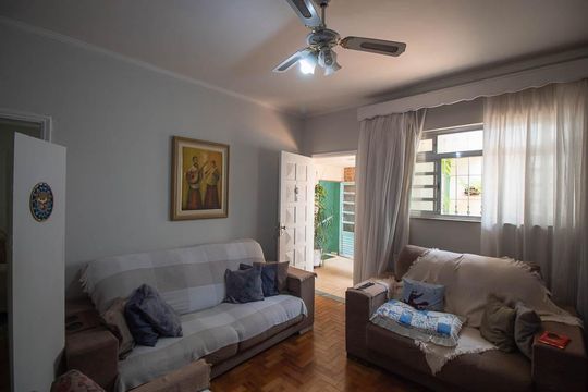Casa para alugar com 4 quartos, 450m² em Vila Mazzei, São Paulo