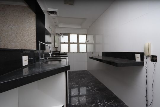 Cozinha de apartamento para alugar com 2 quartos, 64m² em Vila Ivone, São Paulo