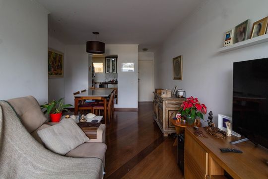 Sala de apartamento à venda com 3 quartos, 90m² em Vila Ipojuca, São Paulo