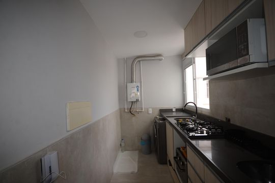 Cozinha e Área de Serviço de apartamento para alugar com 2 quartos, 55m² em Madureira, Rio de Janeiro