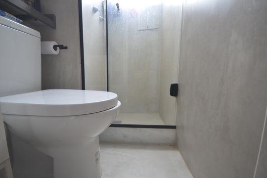 Banheiro de apartamento para alugar com 2 quartos, 55m² em Madureira, Rio de Janeiro
