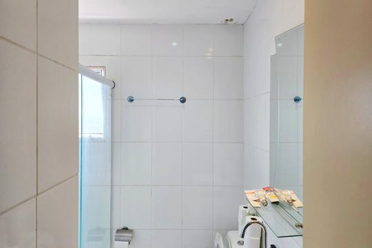 Banheiro Social 01 de apartamento à venda com 3 quartos, 99m² em Parque Continental, Guarulhos