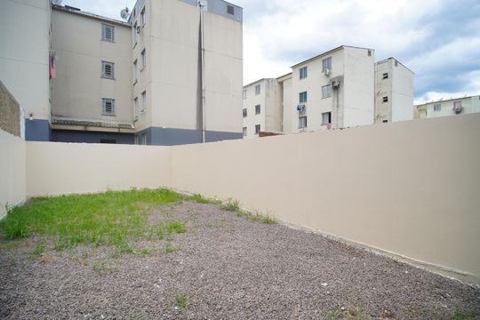 Quintal de casa à venda com 2 quartos, 48m² em Campina, São Leopoldo