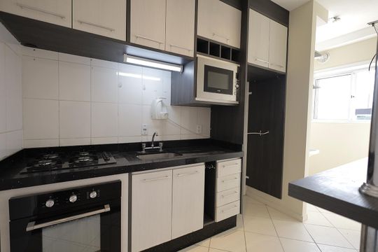 Cozinha de apartamento à venda com 2 quartos, 51m² em Vila Curuçá, Santo André