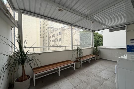 Área comum de apartamento para alugar com 1 quarto, 31m² em República, São Paulo