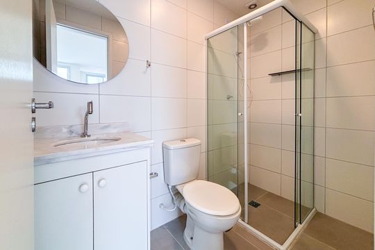 Banheiro de apartamento para alugar com 2 quartos, 87m² em República, São Paulo