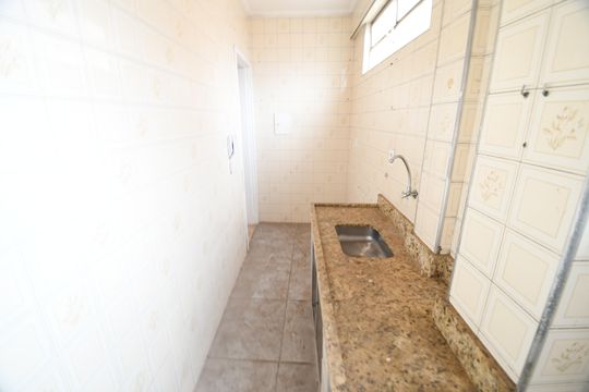 Cozinha de apartamento à venda com 1 quarto, 53m² em Botafogo, Campinas