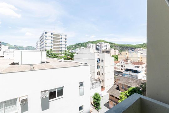 Vista de apartamento para alugar com 2 quartos, 56m² em Vila Isabel, Rio de Janeiro