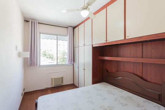 Suíte de apartamento para alugar com 2 quartos, 56m² em Vila Isabel, Rio de Janeiro