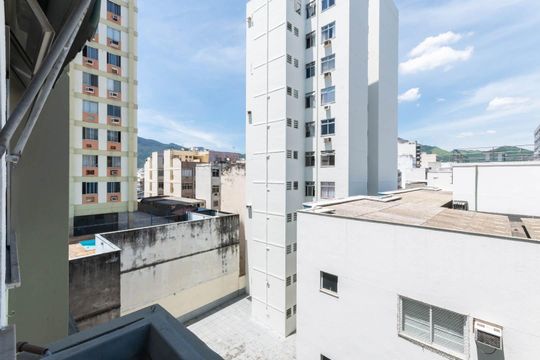Vista de apartamento para alugar com 2 quartos, 56m² em Vila Isabel, Rio de Janeiro