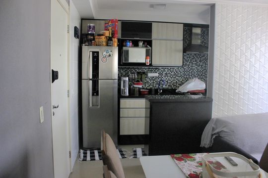 Sala de apartamento à venda com 2 quartos, 44m² em Jardim Gracinda, Guarulhos