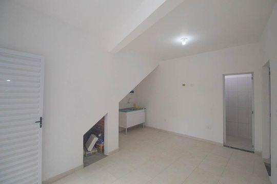 Casa para alugar com 1 quarto, 40m² em Jardim Virginia Bianca, São Paulo