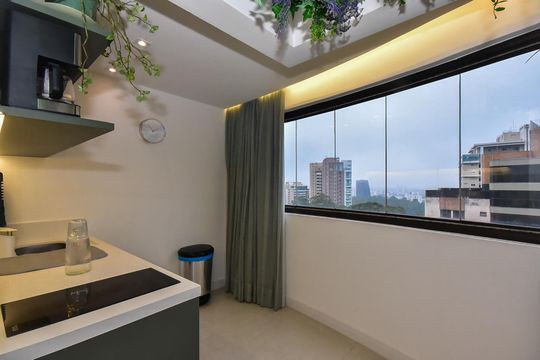 Varanda de apartamento à venda com 1 quarto, 80m² em Vila Andrade, São Paulo