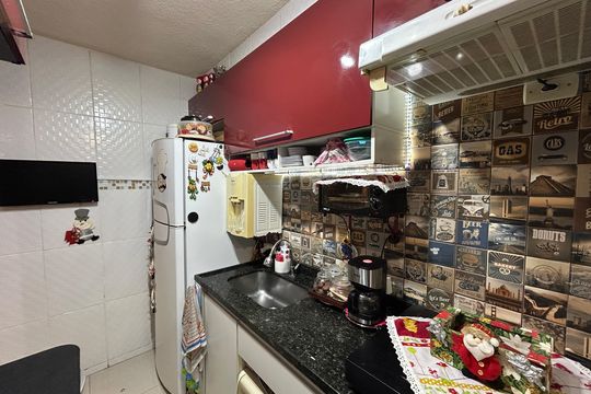 Cozinha de apartamento à venda com 2 quartos, 42m² em Água Santa, Rio de Janeiro