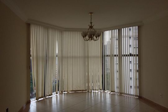 Apartamento à venda com 3 quartos, 180m² em Cambuí, Campinas
