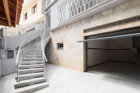 Garagem de casa à venda com 3 quartos, 225m² em Tucuruvi, São Paulo