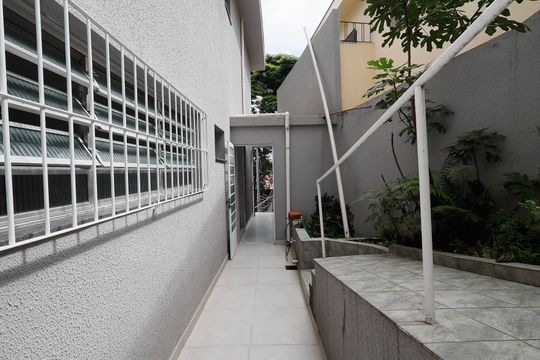 Quintal de casa à venda com 3 quartos, 225m² em Tucuruvi, São Paulo