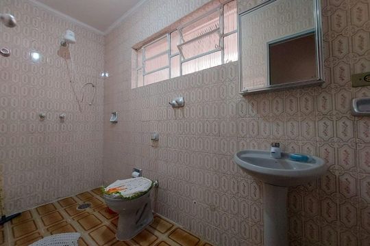 Casa à venda com 3 quartos, 180m² em Santo Antônio, Osasco
