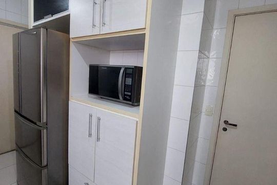 Apartamento à venda com 3 quartos, 117m² em Vila Yara, São Paulo