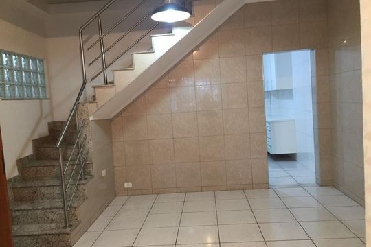 Casa à venda com 3 quartos, 209m² em Bela Vista, Osasco