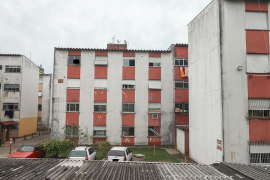 Fachada de apartamento à venda com 2 quartos, 50m² em Rubem Berta, Porto Alegre
