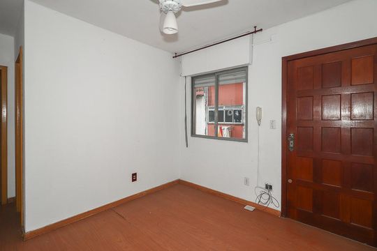 Apartamento à venda com 2 quartos, 50m² em Rubem Berta, Porto Alegre