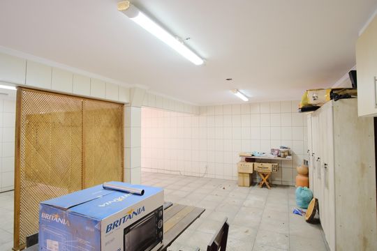 Garagem de casa à venda com 3 quartos, 137m² em Penha de França, São Paulo