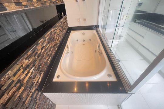 Banheiro de apartamento para alugar com 3 quartos, 200m² em Santana, São Paulo