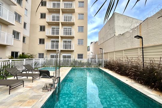 Área comum - Piscina de apartamento para alugar com 2 quartos, 40m² em Jardim Itacolomi, São Paulo