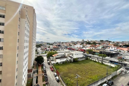 Vista do Quarto 1 de apartamento para alugar com 2 quartos, 40m² em Jardim Itacolomi, São Paulo