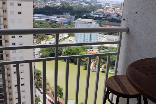 Vista da Varanda de apartamento à venda com 2 quartos, 74m² em Jardim Tupanci, Barueri