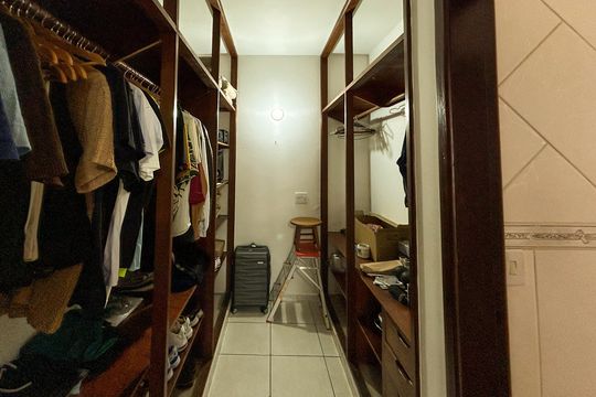 Casa à venda com 6 quartos, 300m² em Planalto, Belo Horizonte
