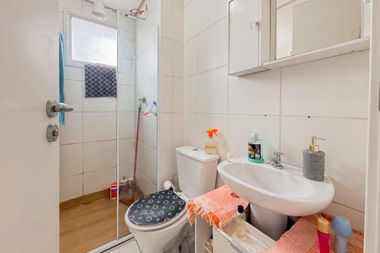 Banheiro de apartamento para alugar com 2 quartos, 44m² em Liberdade, São Paulo