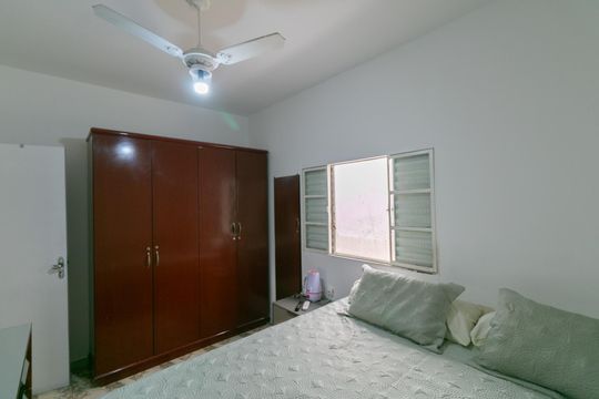 Casa para alugar com 3 quartos, 360m² em Vila Cloris, Belo Horizonte