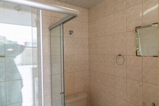 Casa para alugar com 3 quartos, 360m² em Vila Cloris, Belo Horizonte