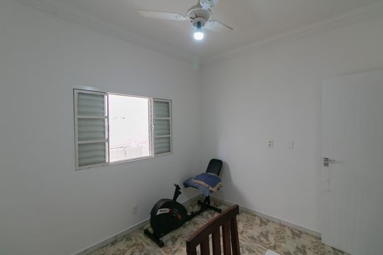 Casa para alugar com 3 quartos, 360m² em Vila Cloris, Belo Horizonte