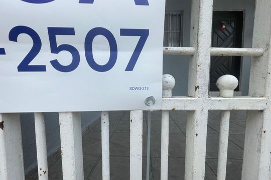 Código da placa SDWG-213 de casa à venda com 2 quartos, 160m² em Vale dos Machados, Guarulhos