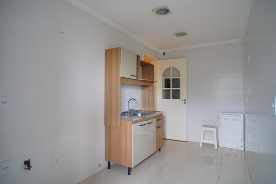 Cozinha de apartamento para alugar com 2 quartos, 95m² em Chácara das Pedras, Porto Alegre