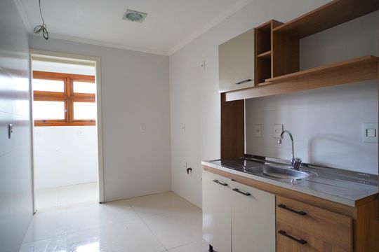 Cozinha de apartamento para alugar com 2 quartos, 95m² em Chácara das Pedras, Porto Alegre