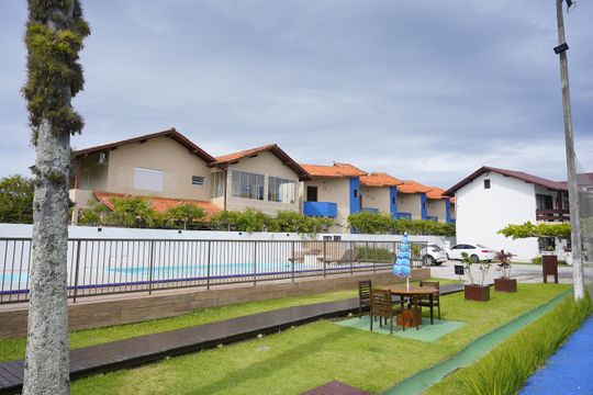 Quadra Esportiva de apartamento para alugar com 2 quartos, 73m² em Ponta das Canas, Florianópolis