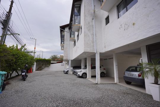 Área comum de apartamento para alugar com 2 quartos, 73m² em Ponta das Canas, Florianópolis