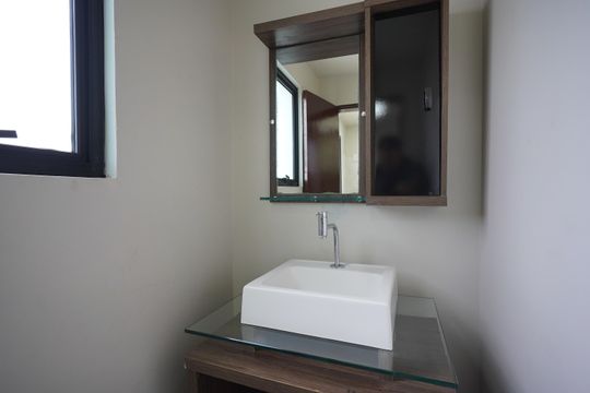 Lavabo Sala de apartamento para alugar com 2 quartos, 73m² em Ponta das Canas, Florianópolis
