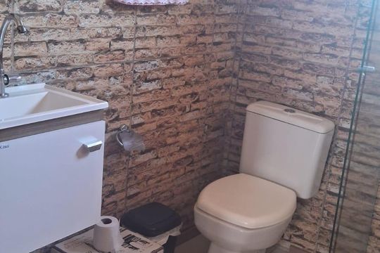 Casa à venda com 6 quartos, 300m² em Harmonia, Canoas