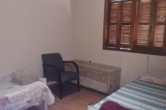 Casa à venda com 6 quartos, 300m² em Harmonia, Canoas