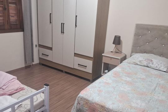 Casa à venda com 6 quartos, 300m² em Harmonia, Canoas