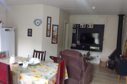Casa à venda com 6 quartos, 300m² em Harmonia, Canoas