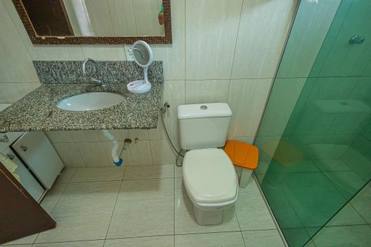 Banheiro de casa para alugar com 5 quartos, 250m² em Alípio de Melo, Belo Horizonte