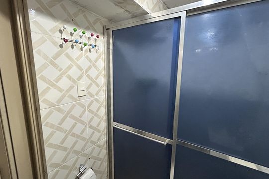 Banheiro de casa à venda com 1 quarto, 40m² em Inhaúma, Rio de Janeiro