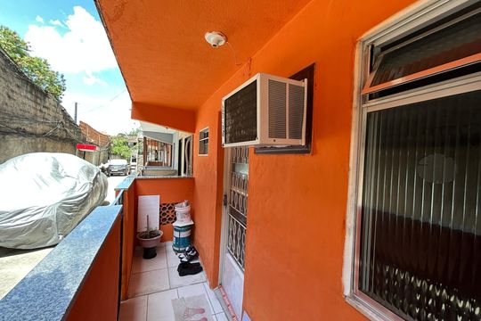 Varanda de casa à venda com 1 quarto, 40m² em Inhaúma, Rio de Janeiro